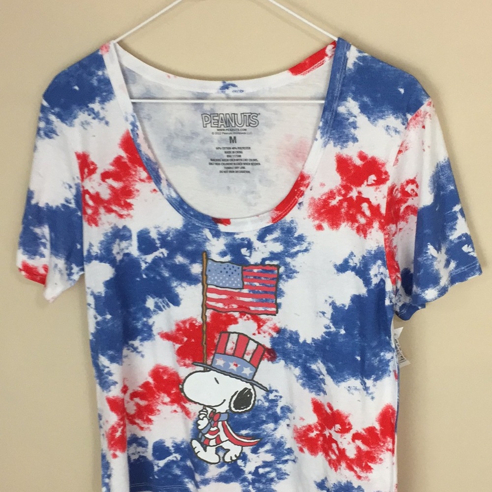 Peanuts Snoopy Tye Dyed 4th of July T-shirt Top NWOT Size Medium - Picture 3 of 8